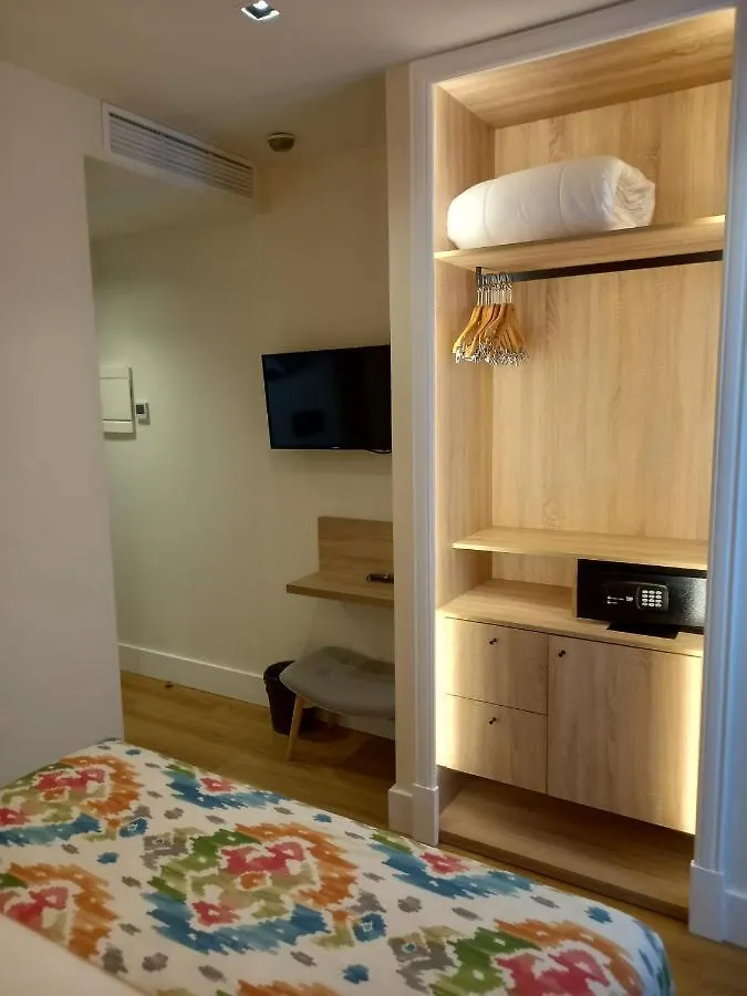 Gæstehus La Puerta De Nerja Boutique - Adults Recommended Hotel